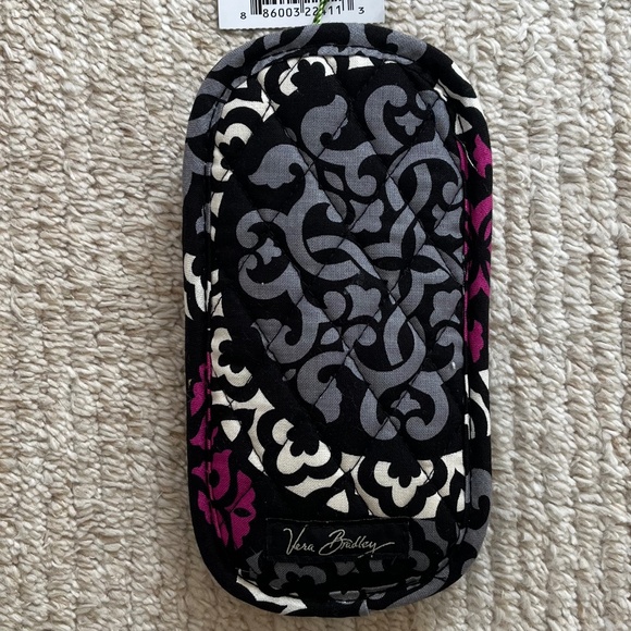 Vera Bradley Double Eye Canterberry Magenta Quilted Soft Case, New with Tag - Picture 2 of 3